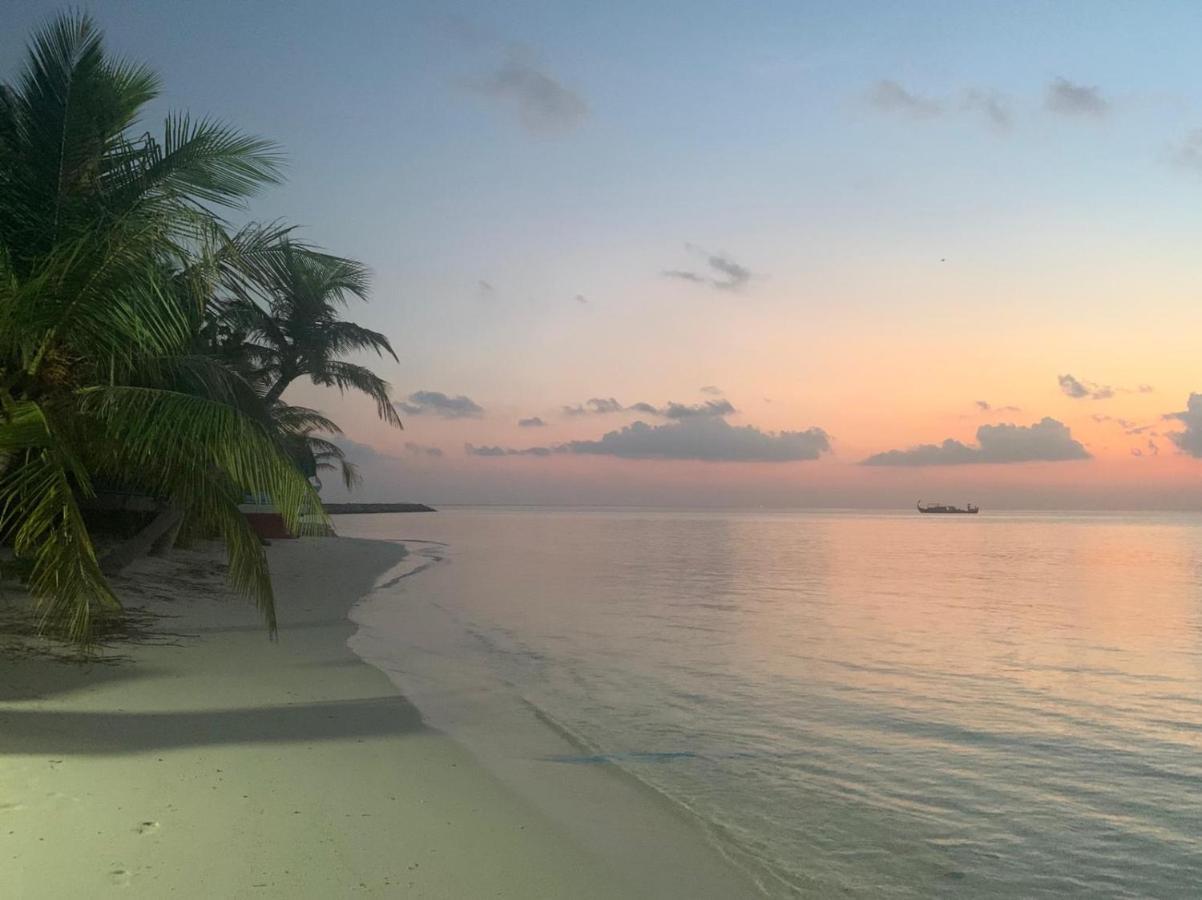 Athens View Hotel Guraidhoo  Exteriör bild